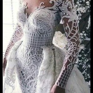 Meet your Posher, Edith